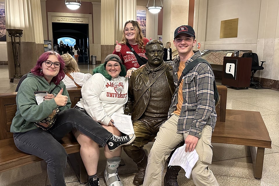 EGGS students explore American Museum of Natural History | Commonwealth ...