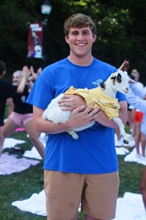 Goat Yoga3