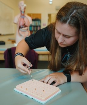 Our athletic training program emphasizes academic rigor, evidence-based practice, and clinical decision.