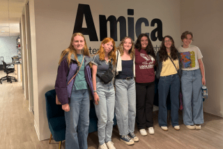 Honors students who visited the Amica Center for Immigrant Rights.