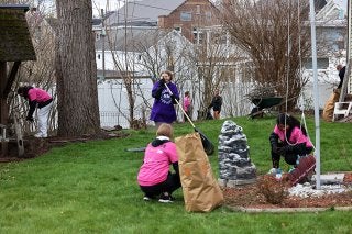 Nearly 1,000 student volunteers working more than 160 job sites in a community-wide impact stretching across Bloomsburg made this year’s rendition of The Big Event one of the largest to date.