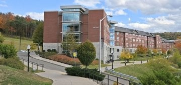 Exterior of Oak Hall at CU-Mansfield