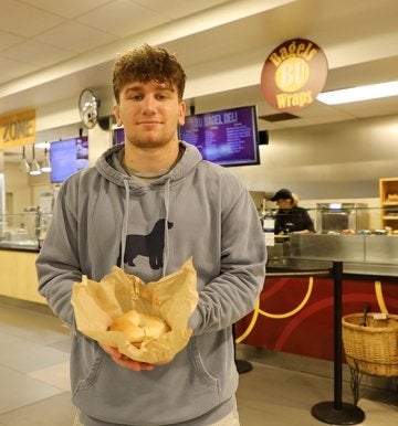 A favorite destination for students, the Husky Lounge offers popular food court favorites like overstuffed sandwiches and wraps, burgers, cheesesteaks, and Bloomsburg’s own fresh bagels. No time to sit and eat? No problem! Freshly prepared sandwiches, salads, and made-from-scratch soups are all ready to grab and go. The Husky Lounge is open until midnight daily to feed those late-night cravings.