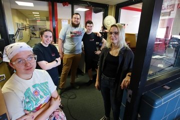 Commonwealth University-Mansfield's student-run radio station, 89.5 WNTE operates out of the Fishbowl in Alumni Hall on campus.