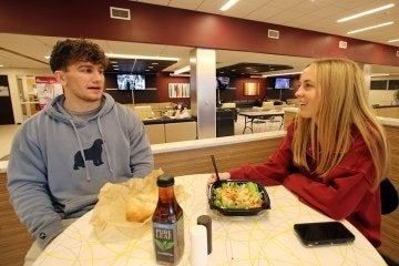 A student favorite destination, the Husky Lounge offers popular food court favorites like overstuffed sandwiches and wraps, burgers, cheesesteaks and Bloomsburg’s own fresh bagels.