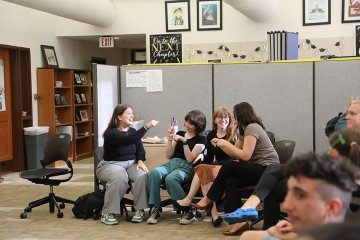 960x640-bloomsburg-exceptionality-programs-asl-class