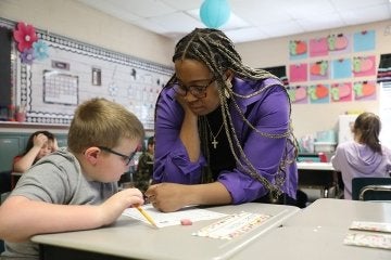 960x640-bloomsburg-early-childhood-education-student-teaching