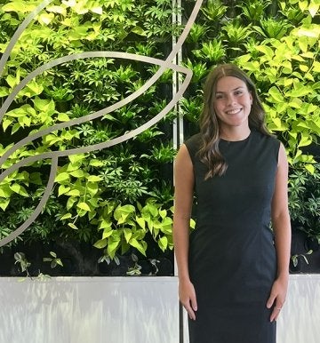 With career aspirations in medical device sales, Lexi Urbassik had her eyes set on an internship offering healthcare sales experience. She got that and much, much more with ParetoHealth in Philadelphia.