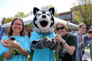 This year’s Earth Day celebration at Commonwealth University–Bloomsburg brought students, organizations, and community members together for a day filled with eco-conscious activities, hands-on learning, and campus engagement. 