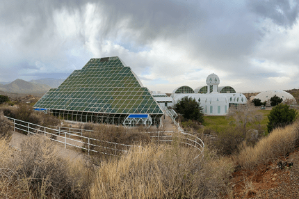 Nick Manning kicked off this year at the University of Arizona’s iconic Biosphere 2 participating in the second annual MateriAlZ Winter School, hosted in partnership by Arizona State University and funded by the NSF.