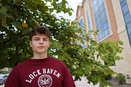 A desire to help others set James Richtscheit on the path to nursing. Hands-on learning is helping him turn that purpose into a profession.