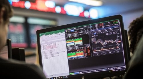 Student using trading application in a finance class at Commonwealth University